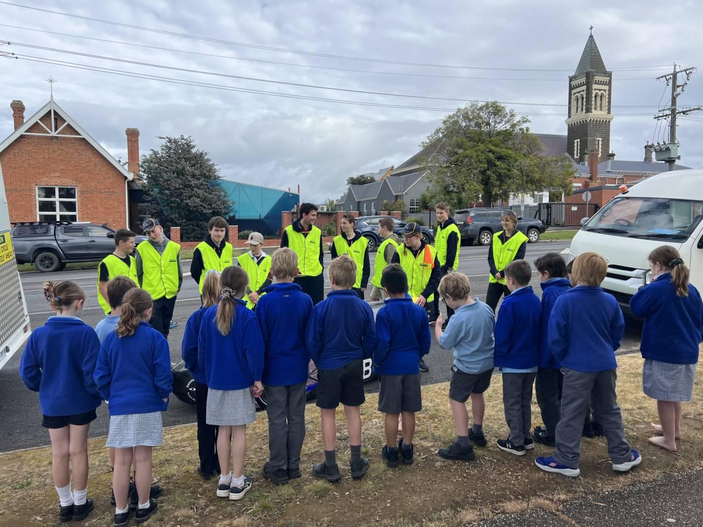 DMAC SRC B2B Students speaking to Grade 1 Ararat PS Students